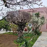 Aniko Apartamento *